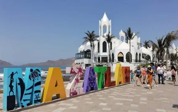 Sinaloa concluye con éxito la temporada de verano en temas de turismo