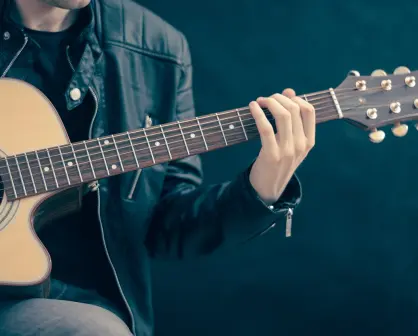 ¿Te gustaría aprender a tocar la guitarra?; en el Museo de Arte de Mazatlán impartirán clases