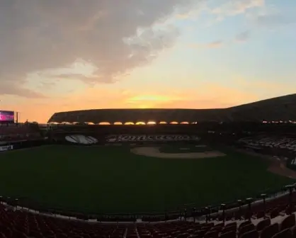 ¿Quién es el dueño del estadio de los Tomateros?