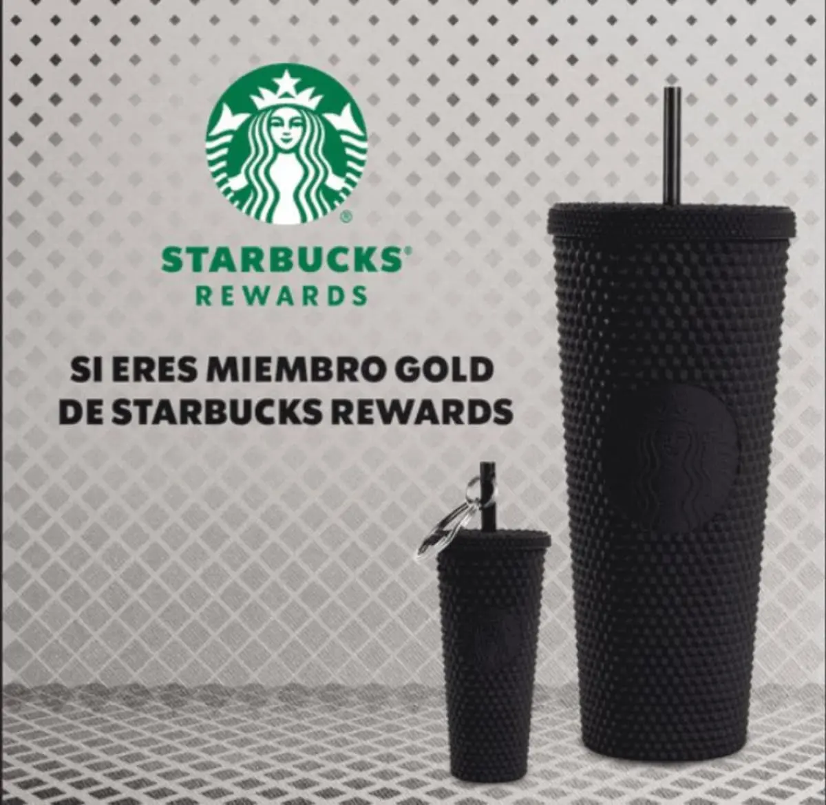 ¿Cómo conseguir el vaso negro y el llavero de Starbucks de colección?