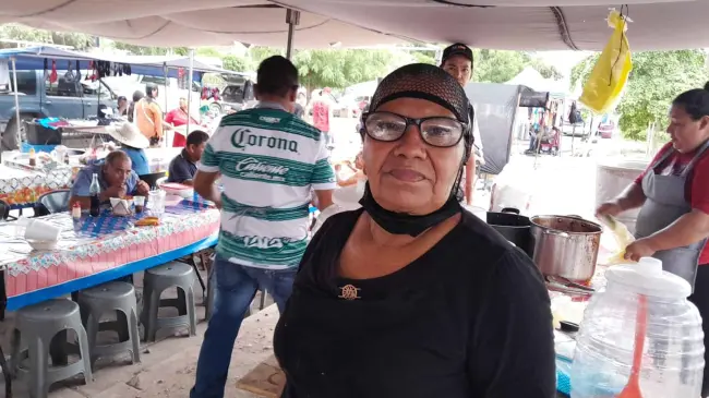 Doña Tiana, la estrella del sabor en el tianguis de Villa Juárez
