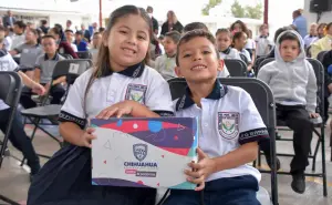 Inicia la entrega de paquetes de útiles escolares en Chihuahua para el nuevo ciclo escolar