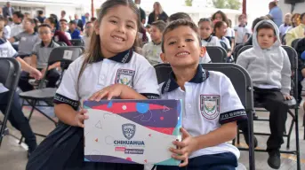 Inicia la entrega de paquetes de útiles escolares en Chihuahua para el nuevo ciclo escolar