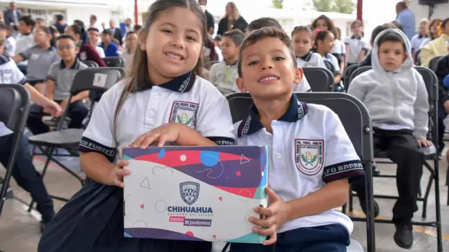 Arranca la entrega de paquetes de útiles escolares en Chihuahua para el ciclo escolar 2024-2025. Foto: Cortesía