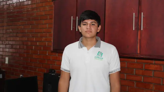 Juan Francisco Castillo Bernal, de 16 años, a un paso de jugar con los Cañeros de Los Mochis. Foto: COBAES.