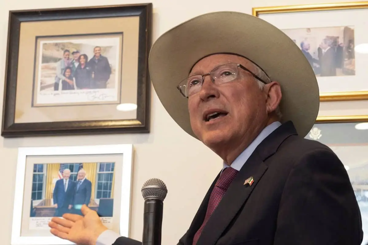 Ken Salazar, Embajador de EU en México, dice que se deben hacer mejoras al poder judicial