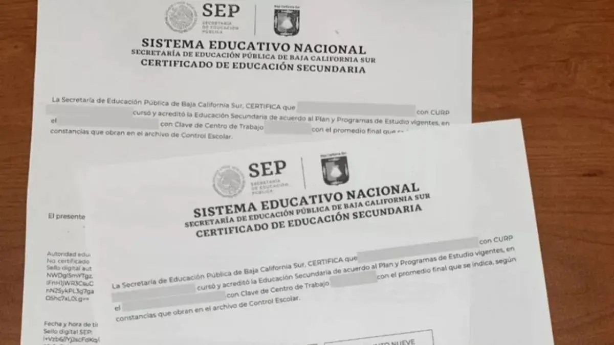 Certificado de Bachillerato legalizado.