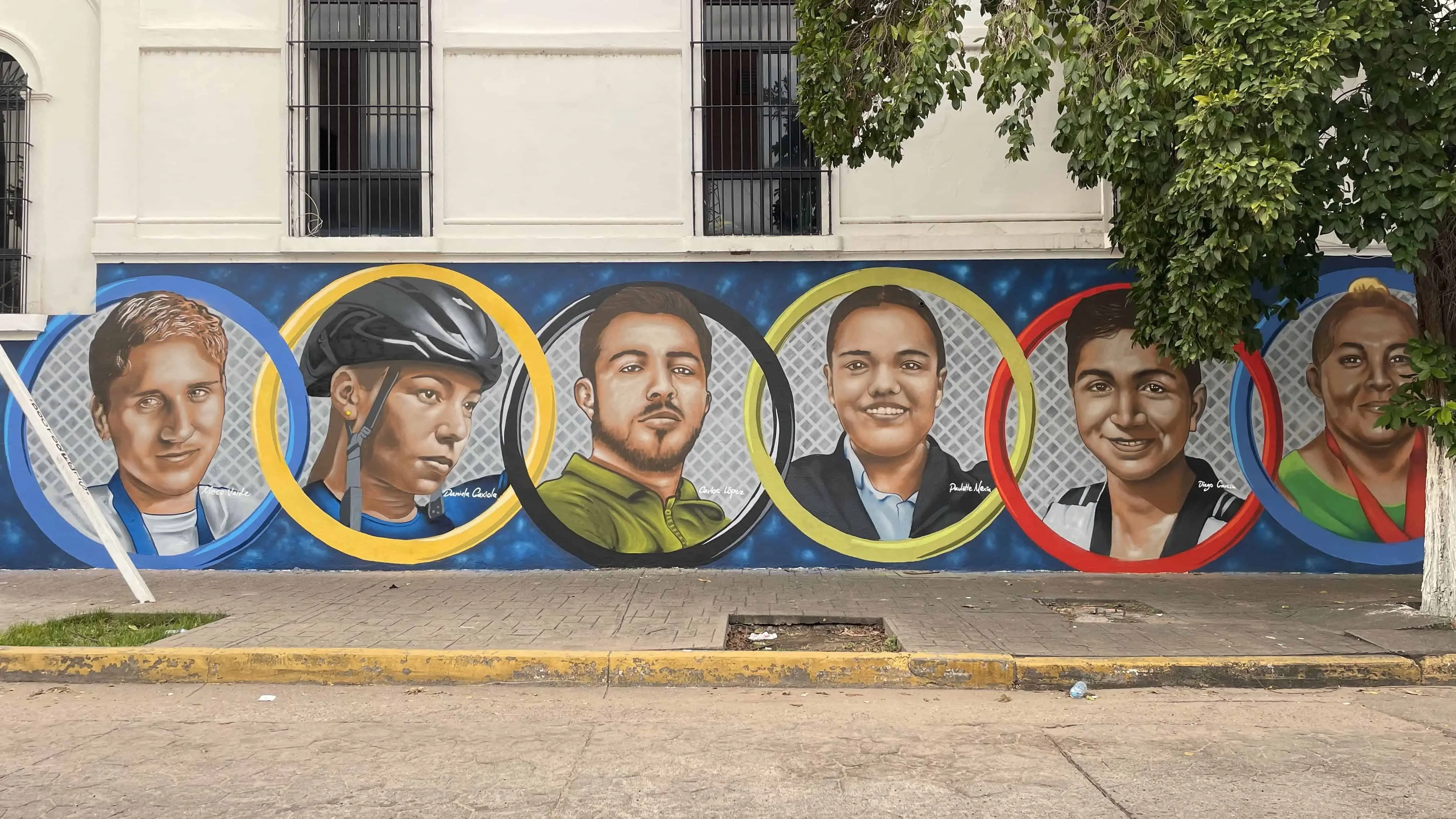 El Mural Olímpico es un homenaje a los atletas sinaloenses.