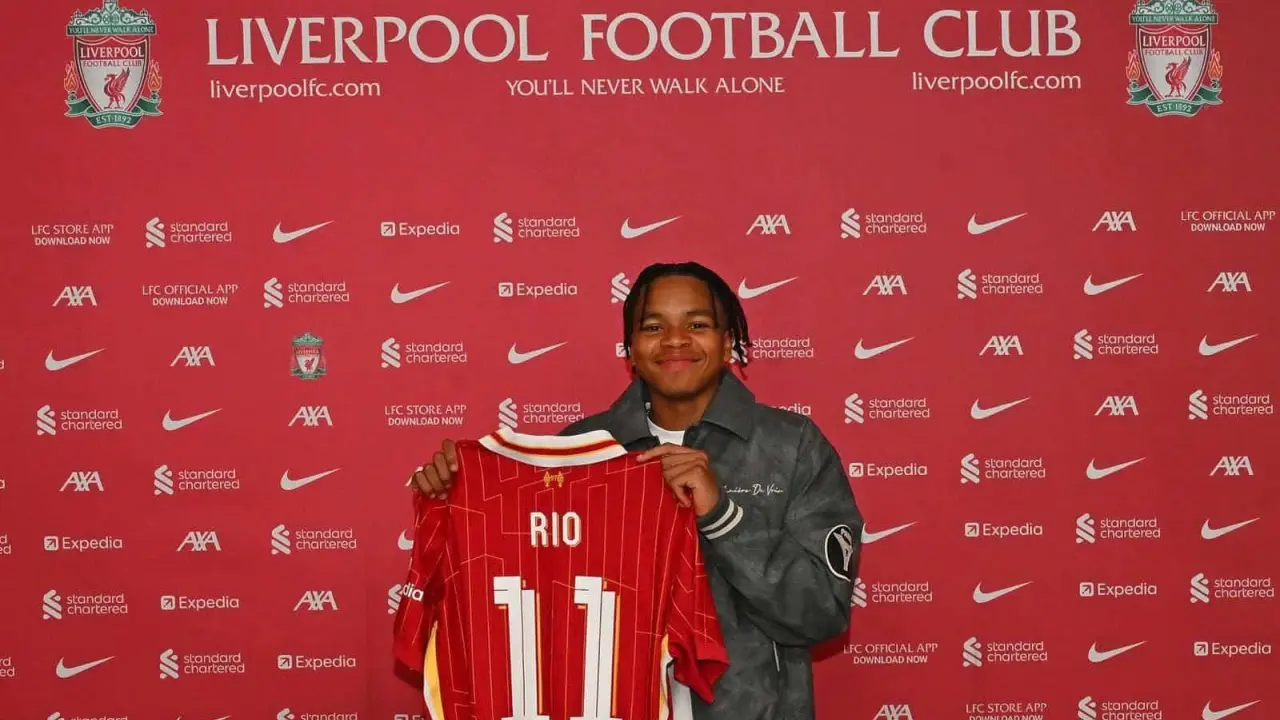 Rio Ngumoha en Anfield| Imagen: @LiverpoolFC