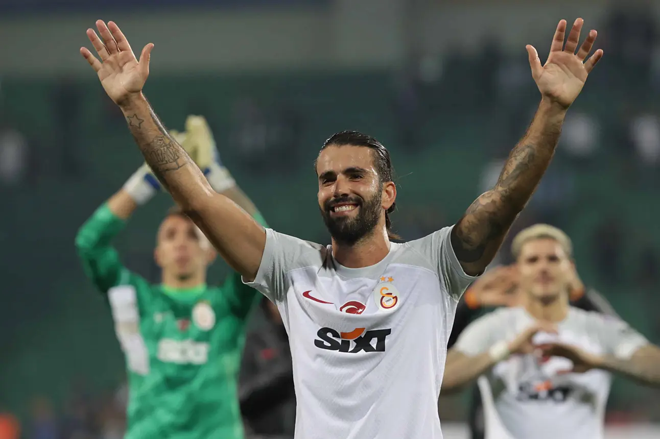 Sérgio Oliveira regresa a Grecia | Imagen: @GalatasaraySK