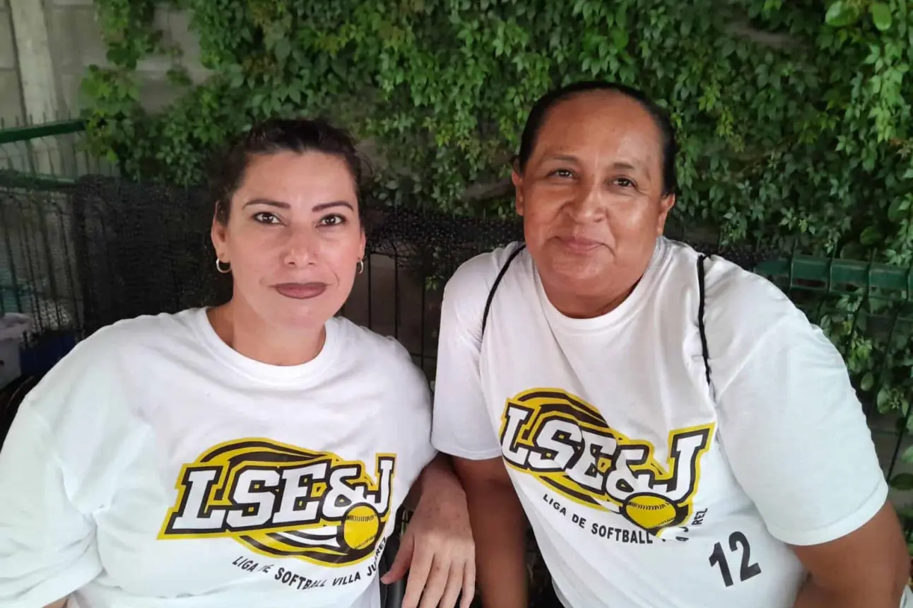 Adriana Corrales Valenzuela y Elibet Rendón Diarte, unidas por el softbol en Villa Juárez, Navolato