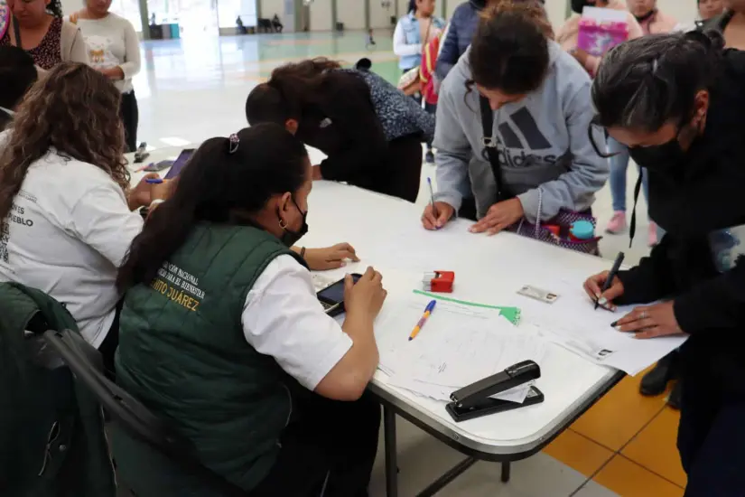 La Beca Benito Juárez para universidad paga 2 mil 800 pesos a los alumnos. Foto: Cortesía