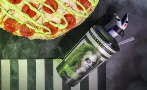 Dominos Pizza: ¿cómo conseguir los vasos coleccionables de Beetlejuice?