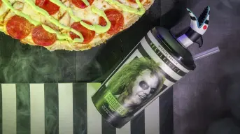 Dominos Pizza: ¿cómo conseguir los vasos coleccionables de Beetlejuice?