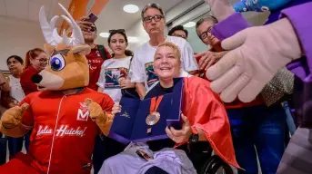 Mazatlán recibe, con una lluvia de aplausos, a la medallista paratleta, Rosa María Guerrero 