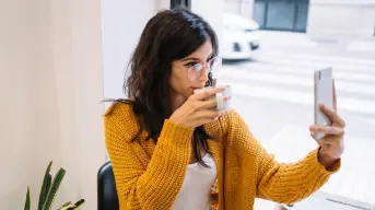 ¿De qué se trata el nuevo trend viral de Napuccino y realmente funciona?