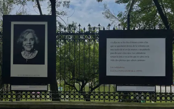 Homenaje fotográfico a Elena Poniatowska en Chapultepec