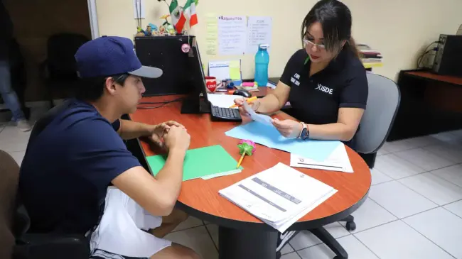 El ISDE amplía el plazo para la entrega de propuestas de becas, con nuevas fechas y requisitos específicos. La fecha límite ahora es el 17 de septiembre a las 14:00 horas.