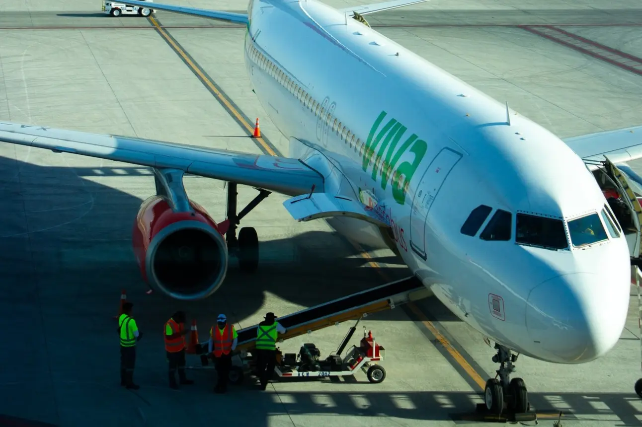 Viva Aerobus anunció aumento de frecuencias a Sinaloa en dos de sus rutas.