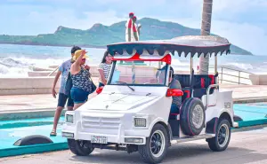 Turistas llegan a Mazatlán para disfrutar las fiestas patrias