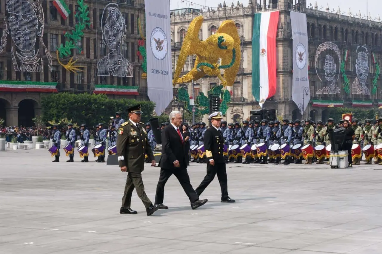 Desfile Cívico Militar, con motivo del Día de la Independencia de México.