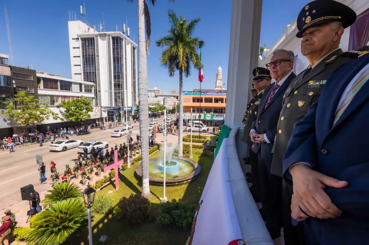 Se realiza en Culiacán el Desfile Militar por la Independencia de México; te mostramos todas las imágenes.