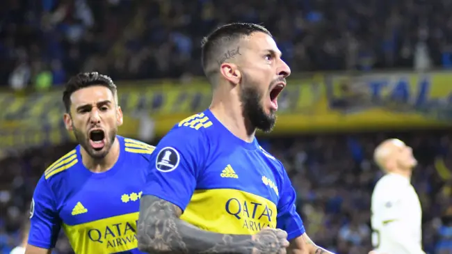 Darío Benedetto a los gallos| Imágen: Boca Jr