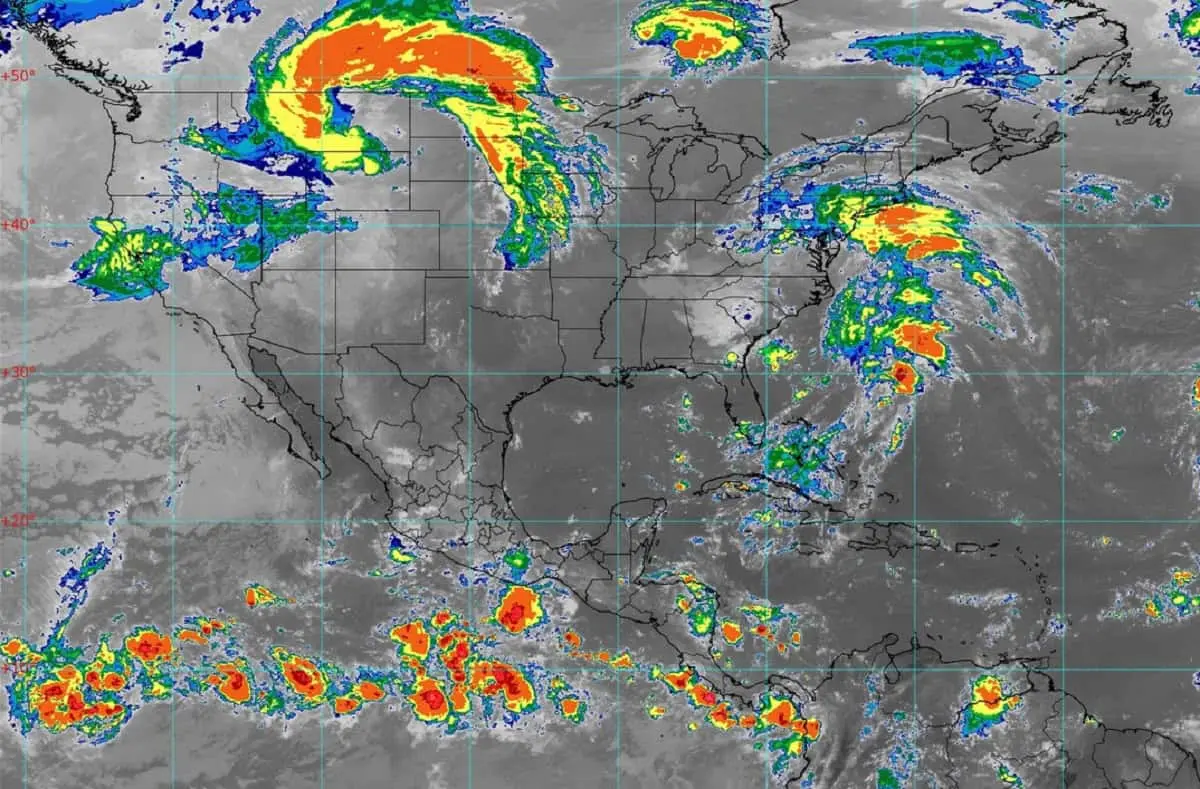 Imagen satelital sobre el clima en México.