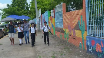 Primarias de Culiacán, Revolución Mexicana y Plan de Ayala embellecen con murales y mensajes de Paz