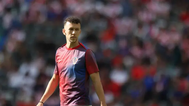 Perisic llega al equipo granjero |Imágen: @HSN