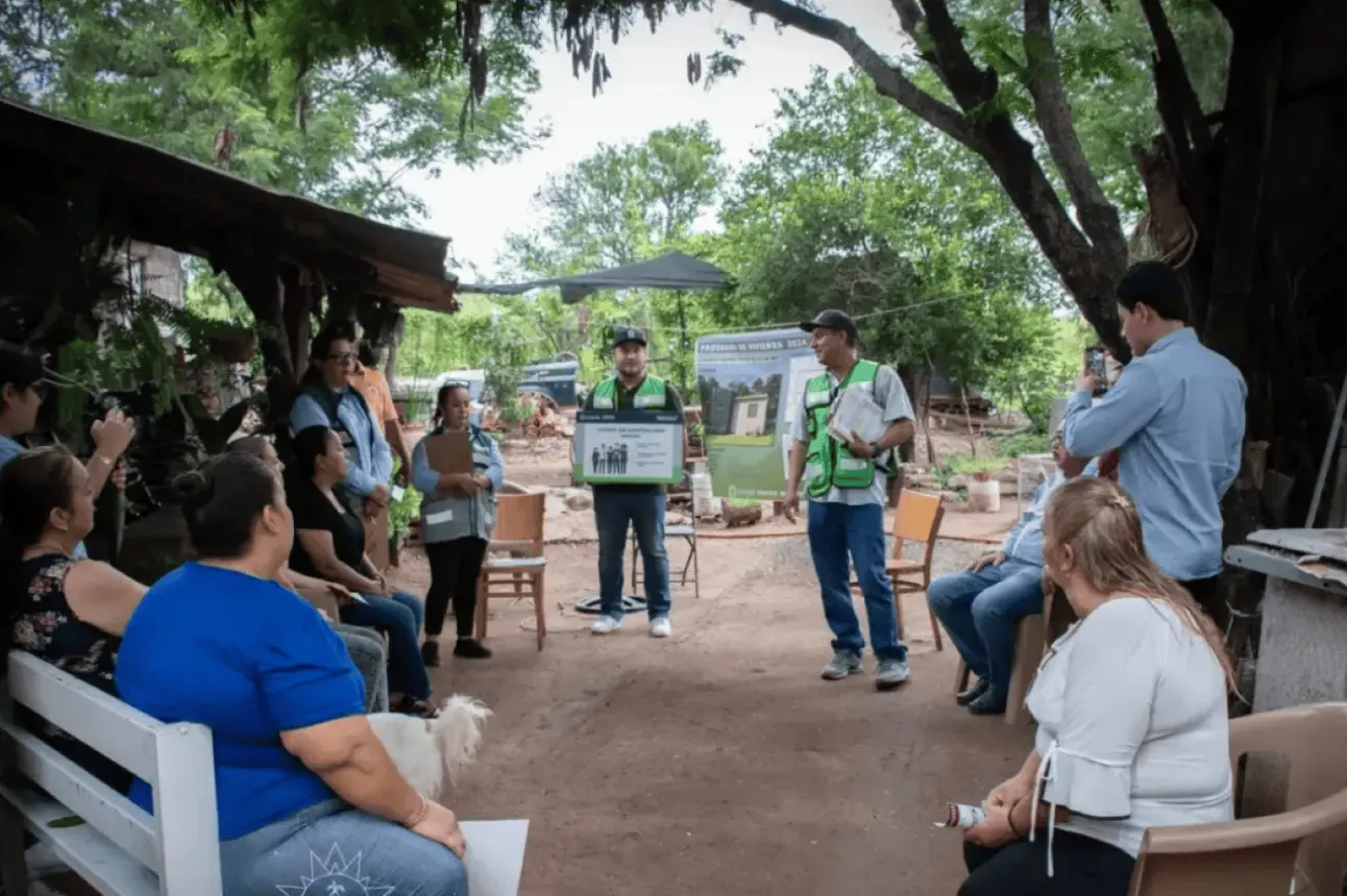 De diferentes poblados y colonias de Culiacán son los beneficiarios del programa de vivienda. Foto: Cortesía