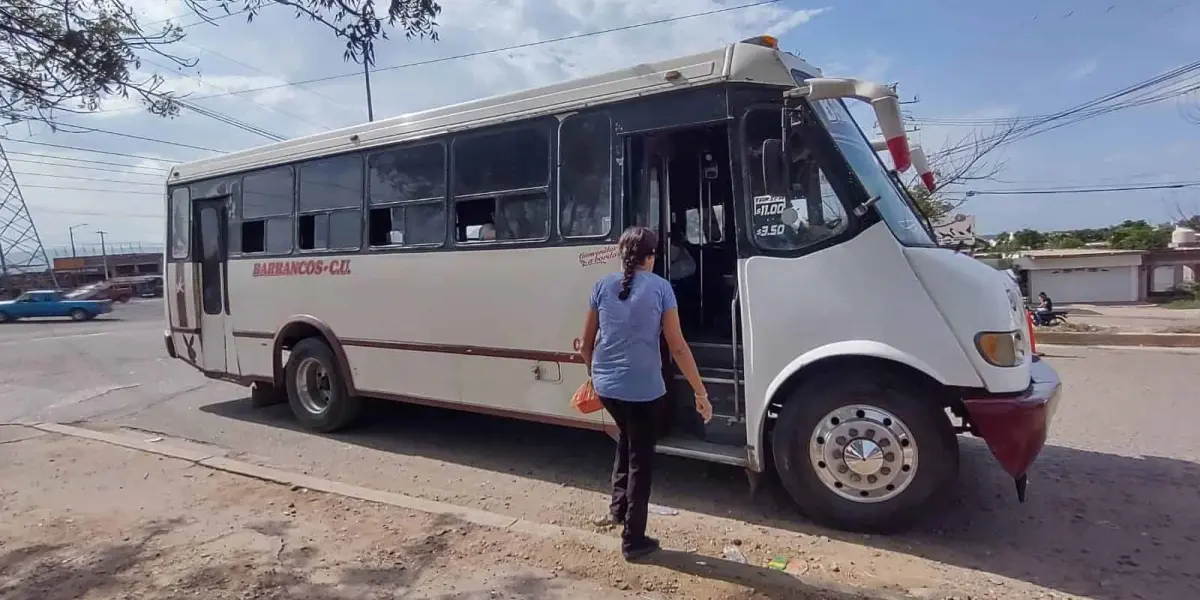 Las rutas de camiones que están brindando servicio en Culiacán. Foto: Juan Madrigal