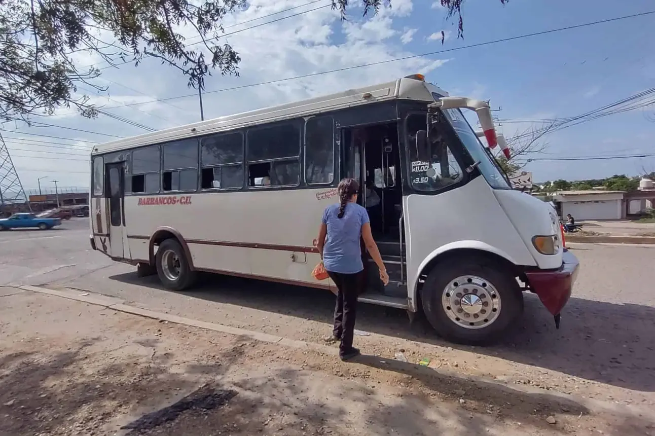 Las rutas de camiones que están brindando servicio en Culiacán. Foto: Juan Madrigal