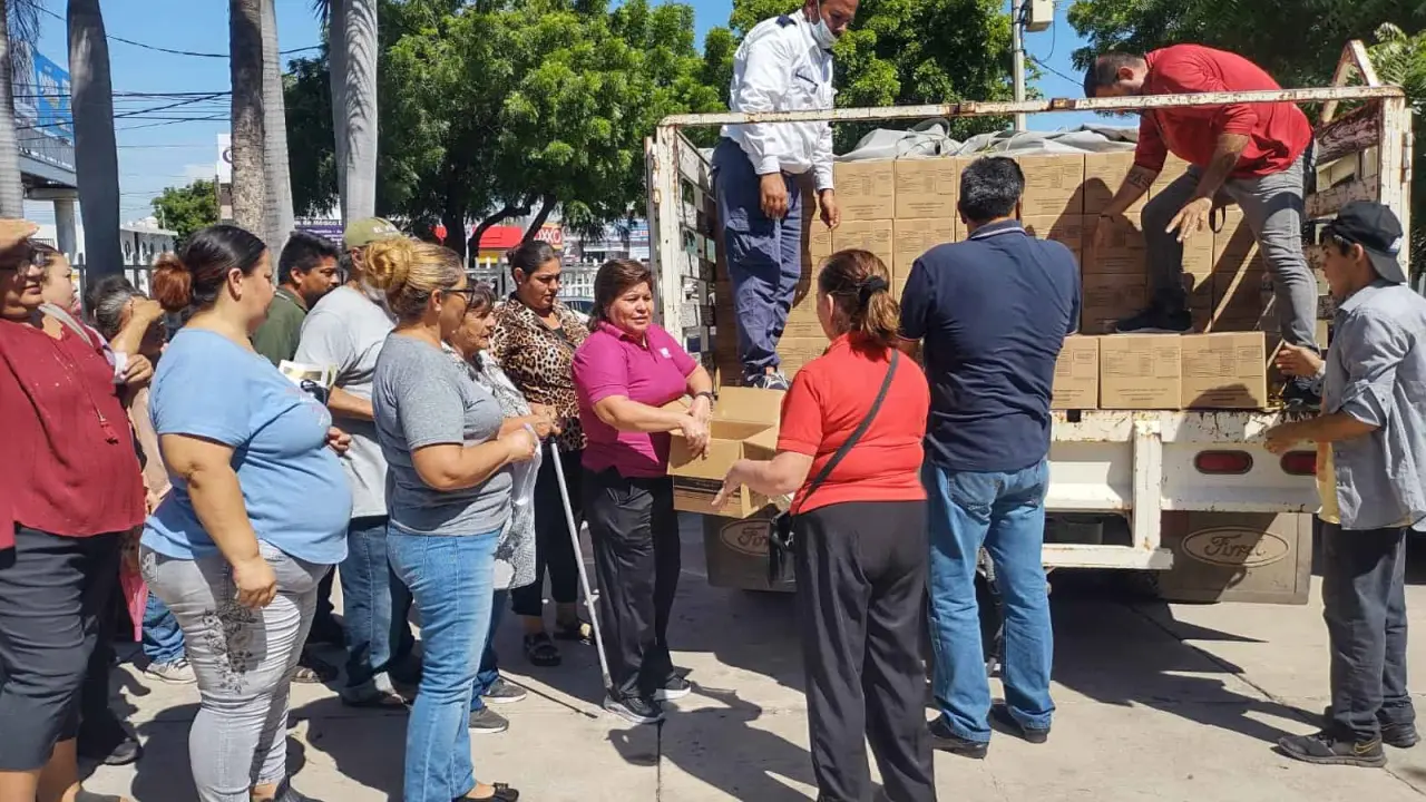 DIF Sinaloa continúa brindando asistencia alimentaria a la población y seguirá trabajando para ofrecer el apoyo necesario a quienes más lo requieren. Foto: Juan Madrigal