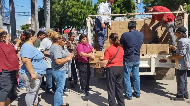 DIF Sinaloa continúa brindando asistencia alimentaria a la población y seguirá trabajando para ofrecer el apoyo necesario a quienes más lo requieren. Foto: Juan Madrigal