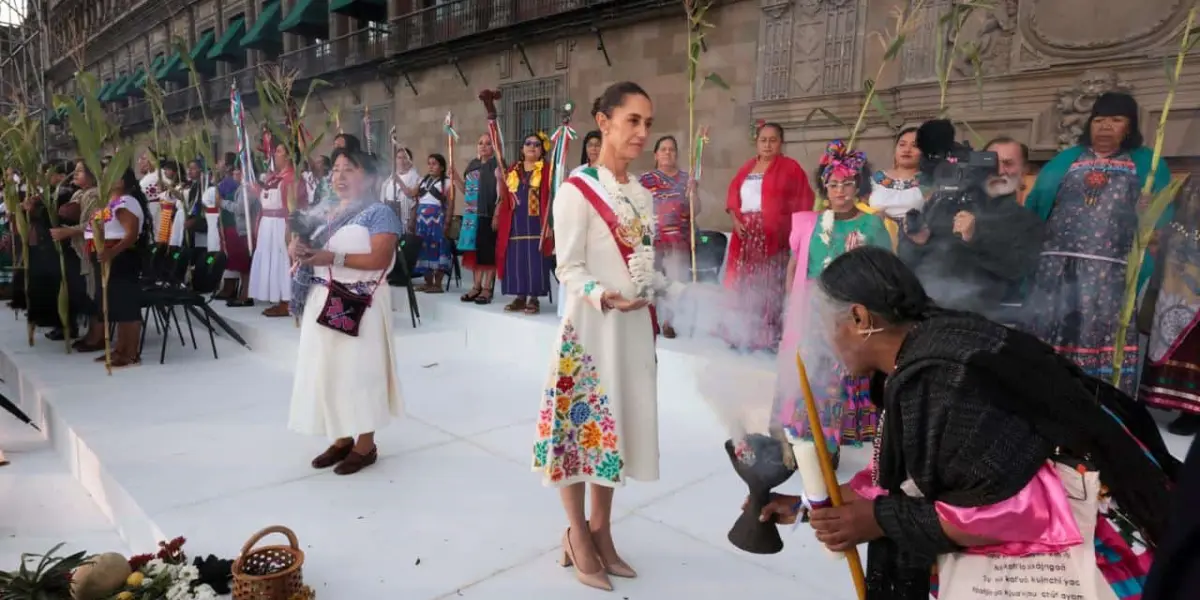 En el Zócalo capitalino, se realizó el ritual por parte de representantes de pueblos indígenas.