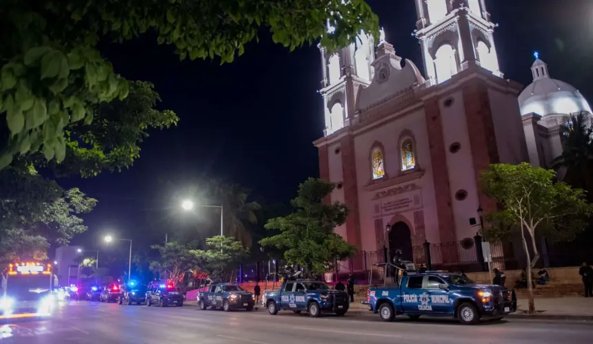 Fuerzas de seguridad en Culiacán inician rondines con el apoyo de la Policía Estatal para garantizar la tranquilidad de las familias.