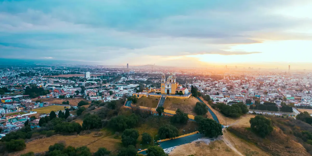 Puebla es conocida en México como una de las ciudades con mayor número de templos religiososo. Foto: Mikhail Nilov