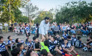 Construcción de cancha de futbol de pasto sintético inicia en Universidad 94 en Culiacán