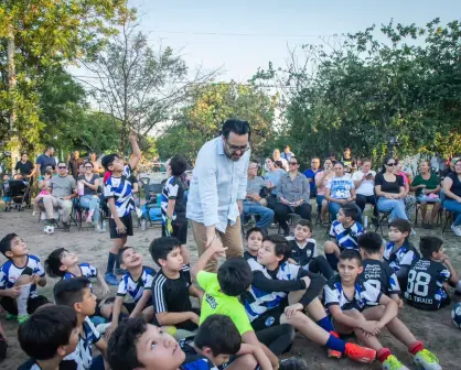 Construcción de cancha de futbol de pasto sintético inicia en Universidad 94 en Culiacán