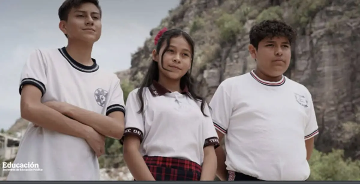 La Beca Rita Cetina comenzará a entregarse a estudiantes de secundarias públicas de todo México. Foto: Cortesía