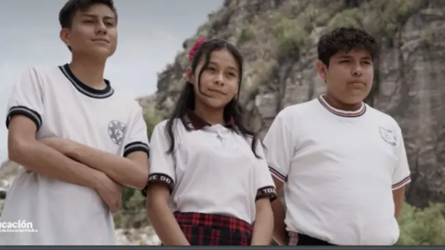 Anuncia SEP nueva Beca Universal “Rita Cetina Gutiérrez” para estudiantes de secundaria.