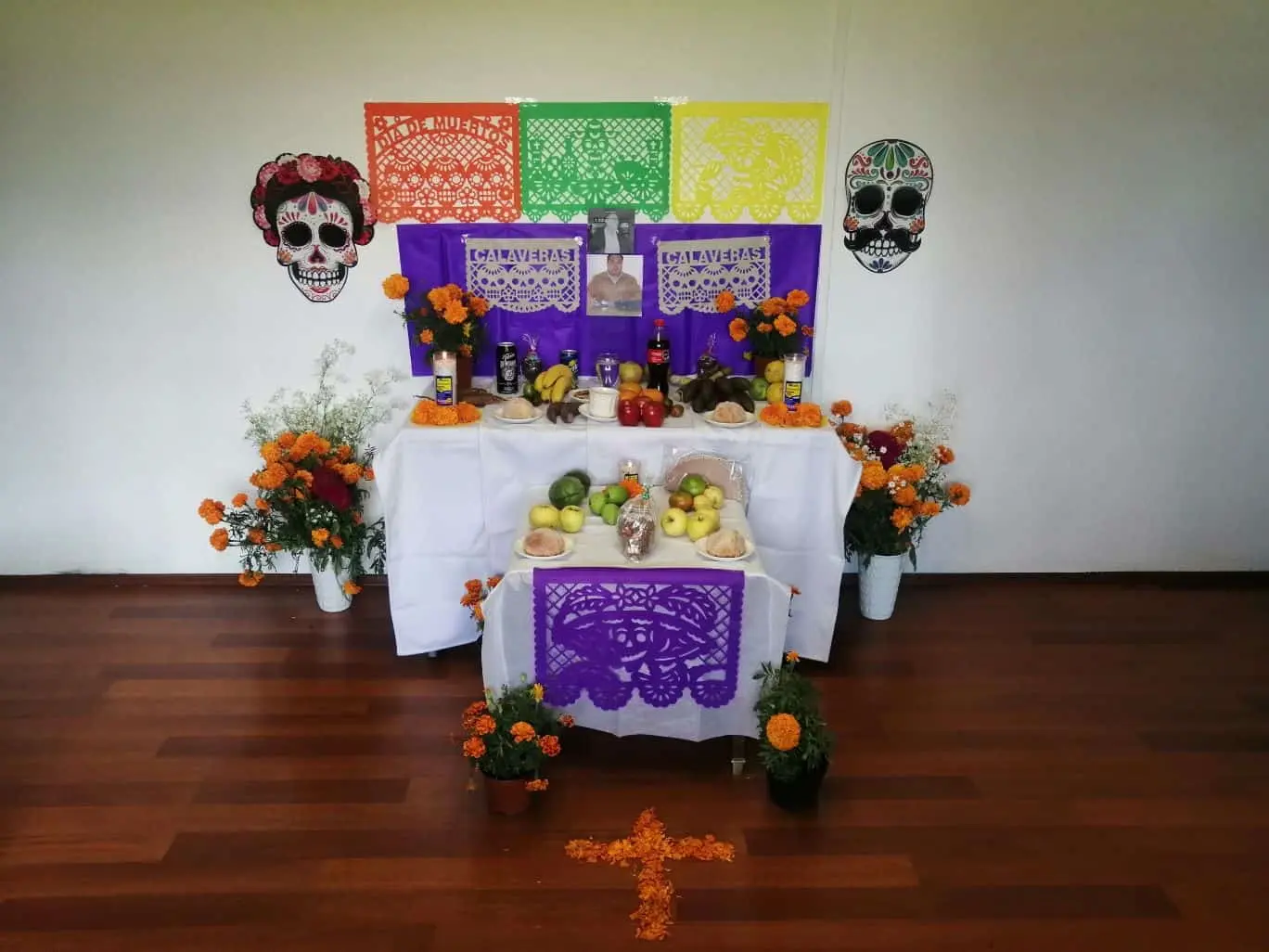 Cada alimento u objeto del altar de muertos, tiene un significado importante. Foto: Cortesía