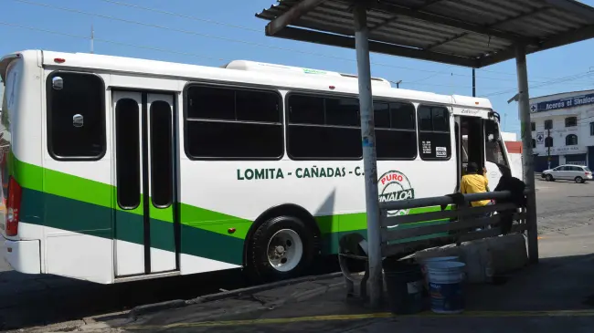 La tarifa de camiones urbanos podría tener un aumento en Sinaloa. Foto: Tus Buenas Noticias