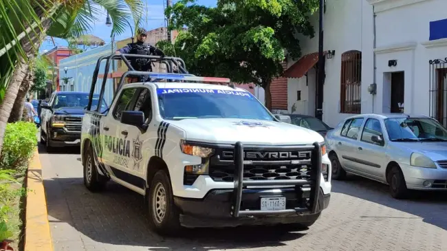 Policías de Mazatlán.