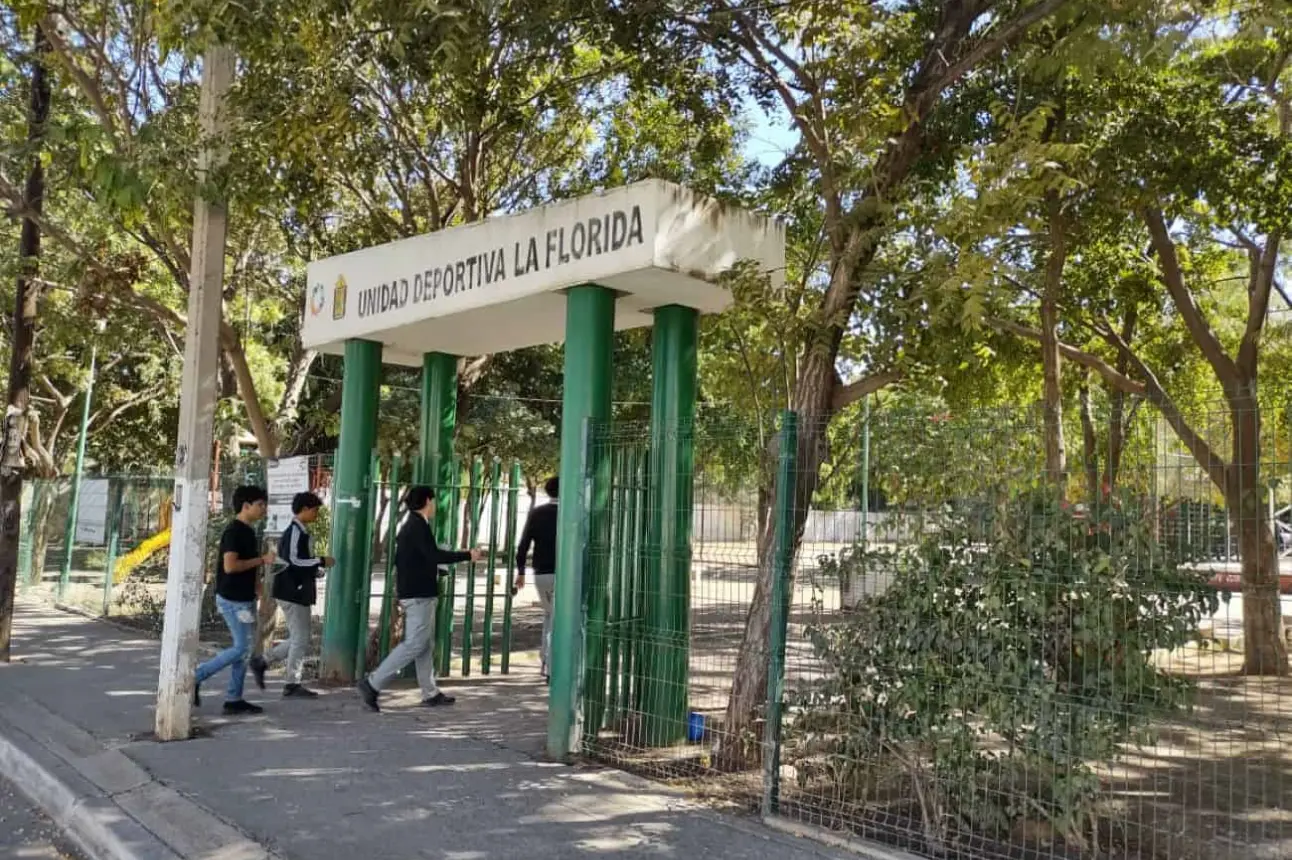 El espacio recreativo se localiza sobre la calle Jazmines y Salvia en el fraccionamiento Florida. Se ubica muy cerca de la Secundaria Técnica #79 y de la Unidad Habitacional Militar. Foto: Juan Madrigal