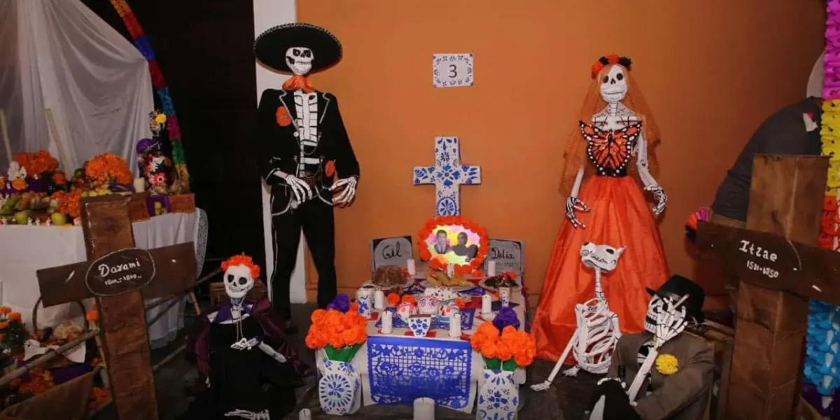 Inicia Casa de la Cultura inscripciones para concurso de ofrendas y altar de muertos en Puebla. Foto: Cortesía