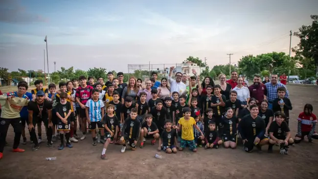 Con acciones como esta, el Ayuntamiento de Culiacán refuerza su compromiso de crear espacios seguros y dignos para la comunidad, promoviendo la paz y el bienestar a través del deporte.