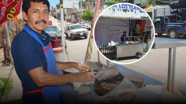 Isaías, no solo vende tacos por pieza, sino también por órdenes completas, siendo el revuelto, tripa, panza y buche las opciones favoritas de la mayoría de sus clientes. Foto: Juan Madrigal