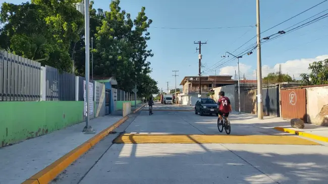 Con estas acciones, la colonia Lázaro Cárdenas mejora su calidad de vida, gracias a obras que ofrecen seguridad y bienestar.  Foto: Juan Madrigal